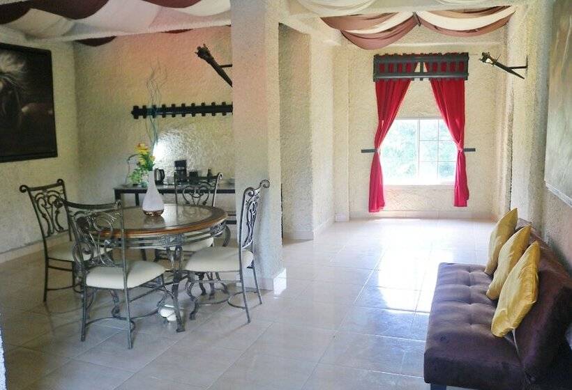 Castillo Inspiracion Hostel & Resort