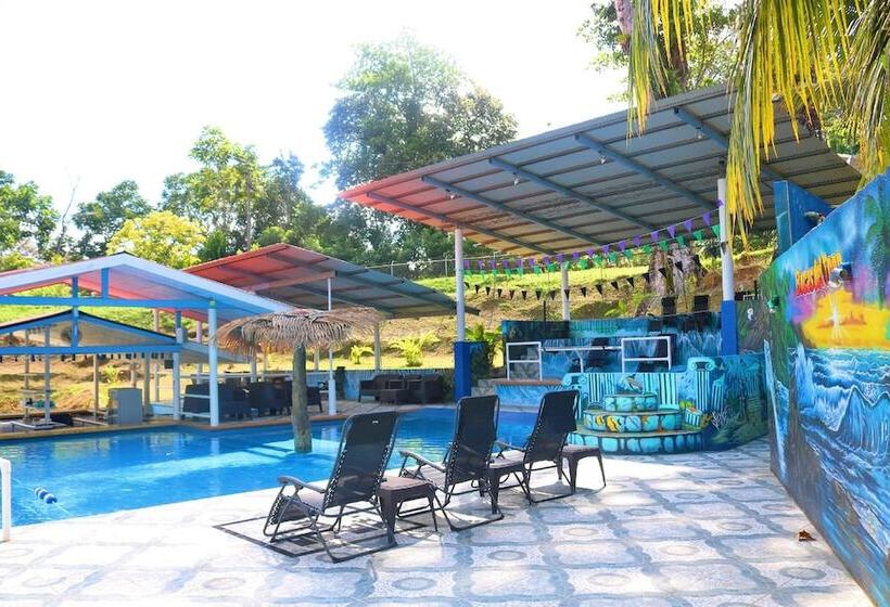 Castillo Inspiracion Hostel & Resort