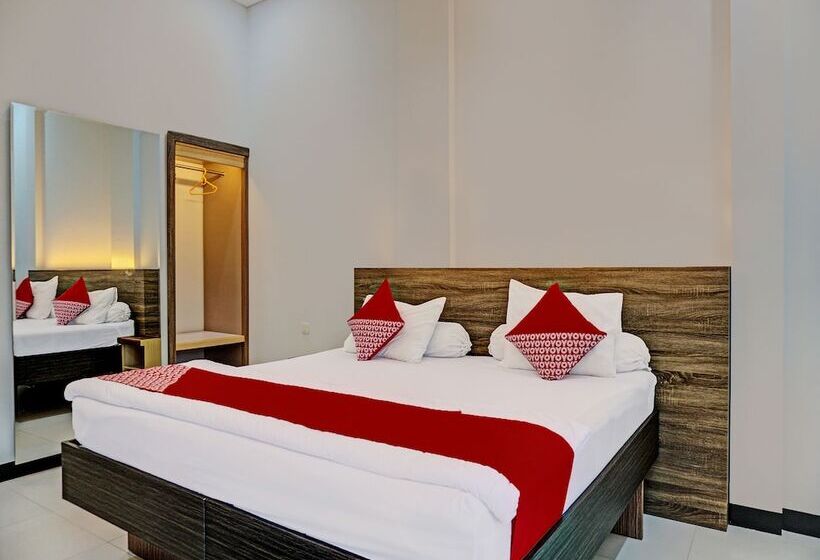 Collection O 92152 Hotel The Wong