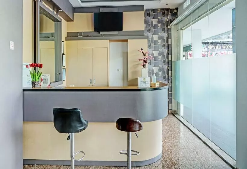 Collection O 92152 Hotel The Wong