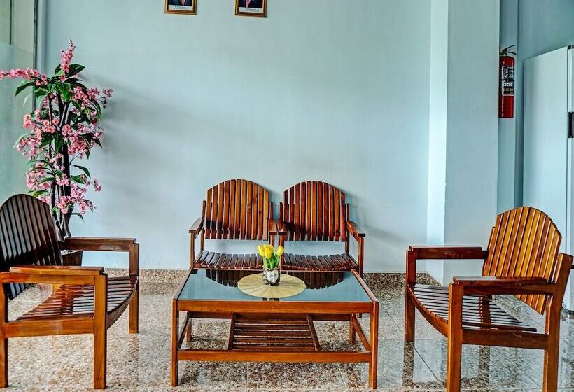 Collection O 92152 Hotel The Wong