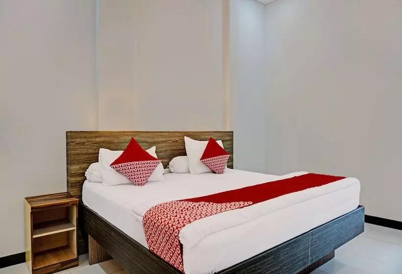 Collection O 92152 Hotel The Wong