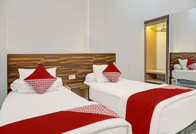 Collection O 92152 Hotel The Wong