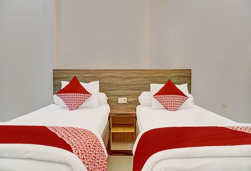 Collection O 92152 Hotel The Wong