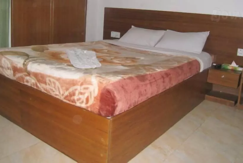 Fercem Inn And Suites