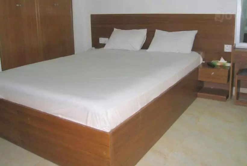 Fercem Inn And Suites