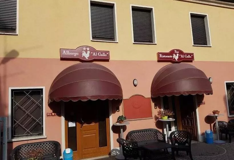 Hostelli Albergo Al Gallo
