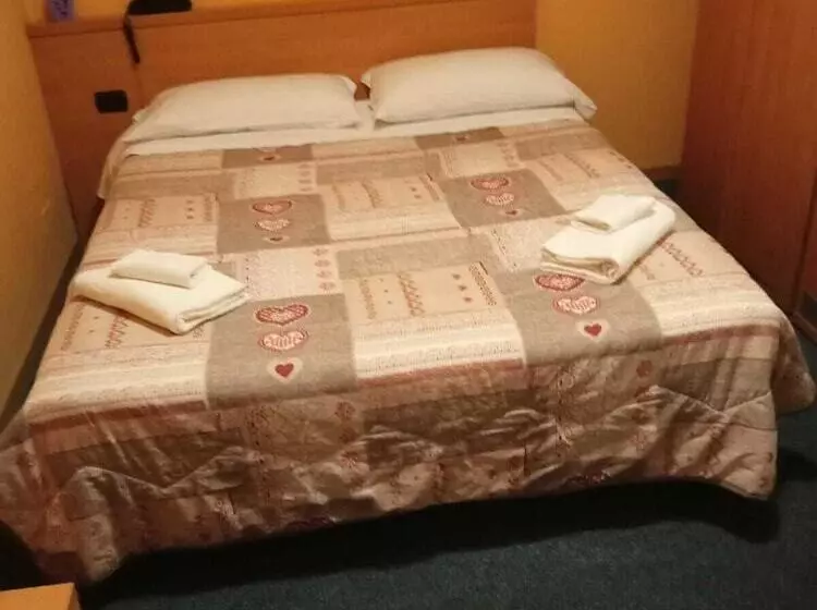 Hostelli Albergo Al Gallo