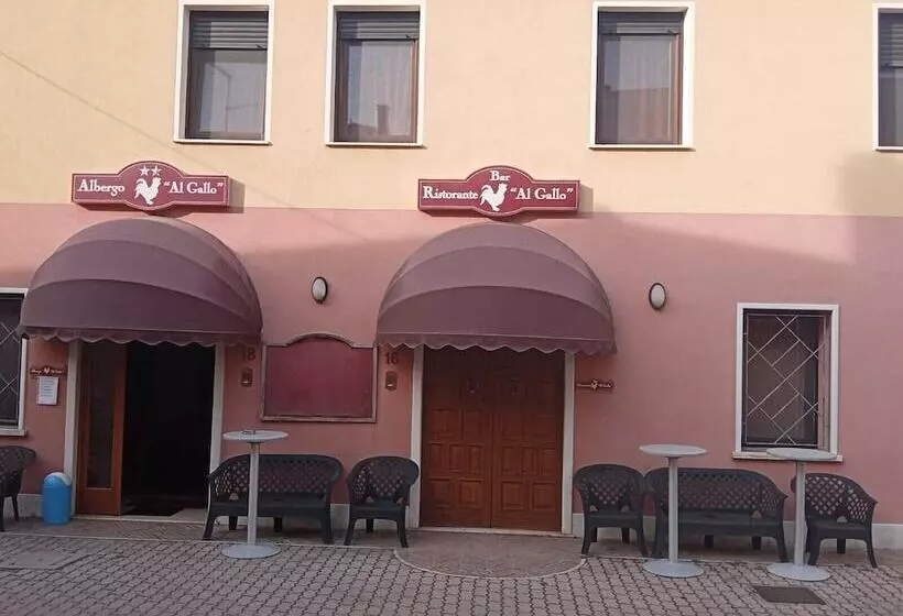 Hostelli Albergo Al Gallo