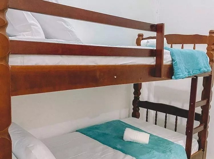 簡易ホテル Pousada Atlântico Sul