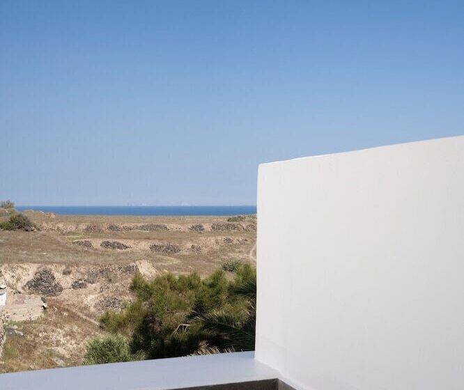 هتل Acanthus Oia Suites With Private Hot Tub