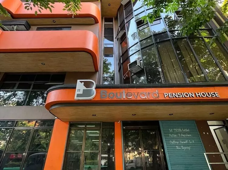 Hotelli Boulevard Pension House