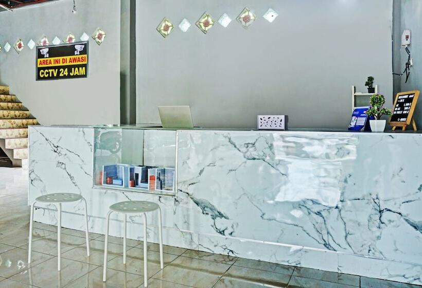 Hotel C-house By Oyo