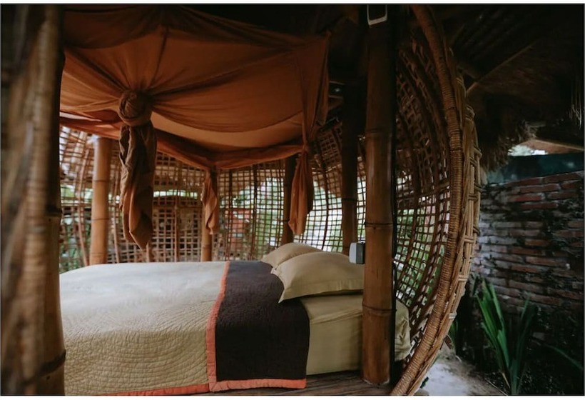 Отель Firefly Eco Lodge