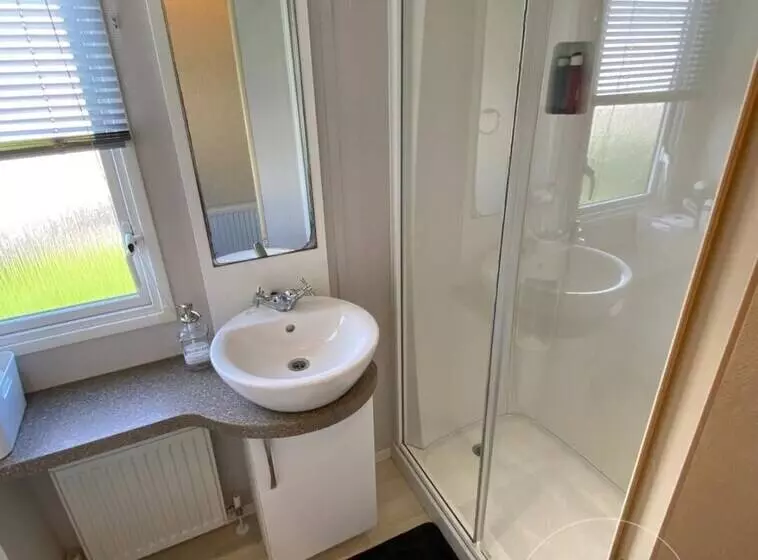 هتل Modern Caravan At Lyons Robinhood
