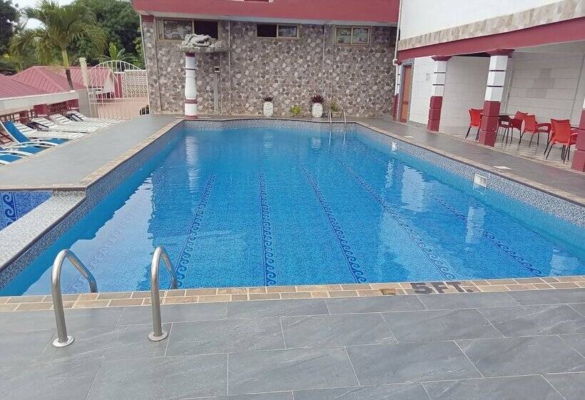 בית מלון כפרי Royal Lee S