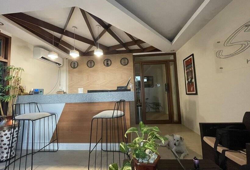 בית מלון כפרי Sarojus Farmview