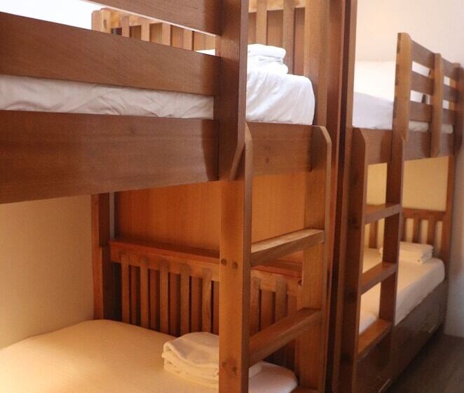 בית מלון כפרי Sarojus Farmview