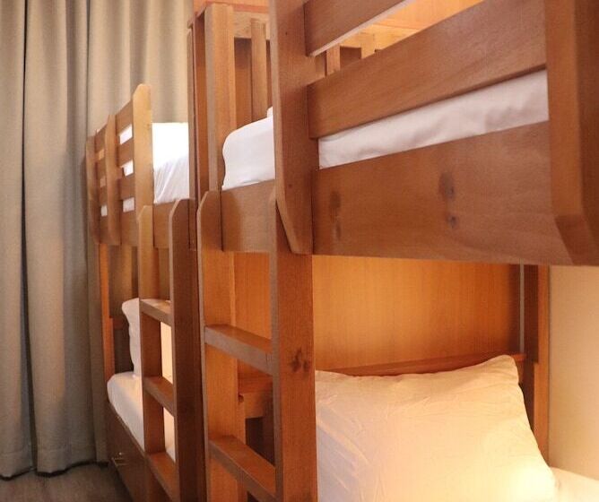 בית מלון כפרי Sarojus Farmview