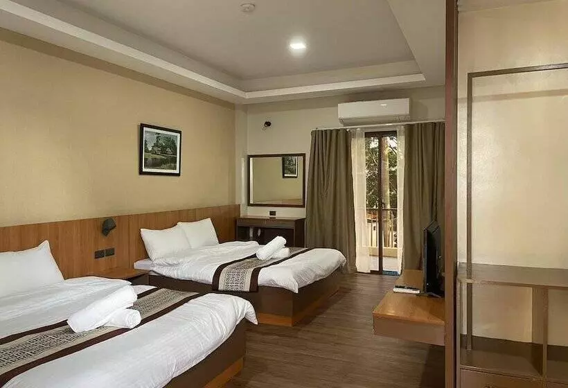 Hotelli Sarojus Farmview