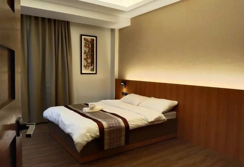 Hotelli Sarojus Farmview