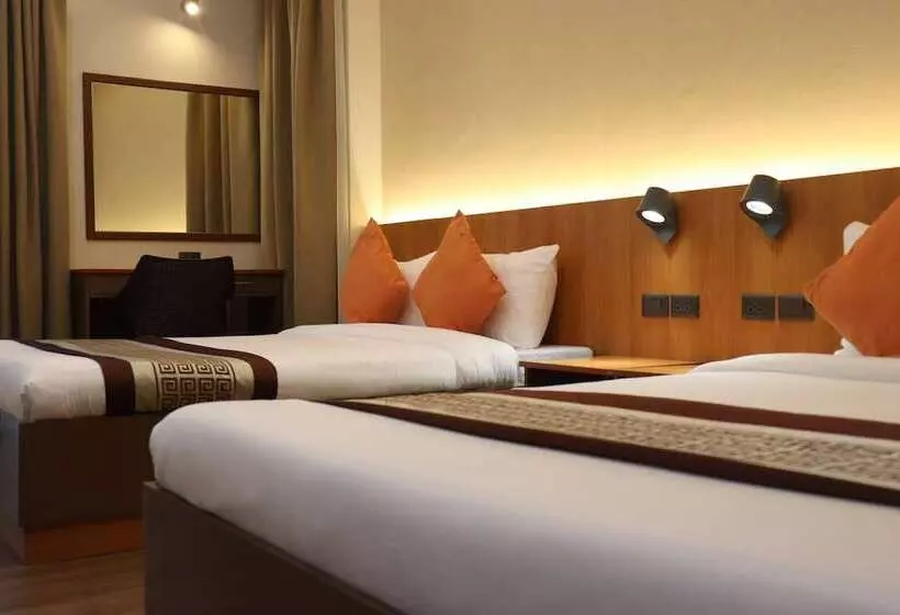 Hotelli Sarojus Farmview