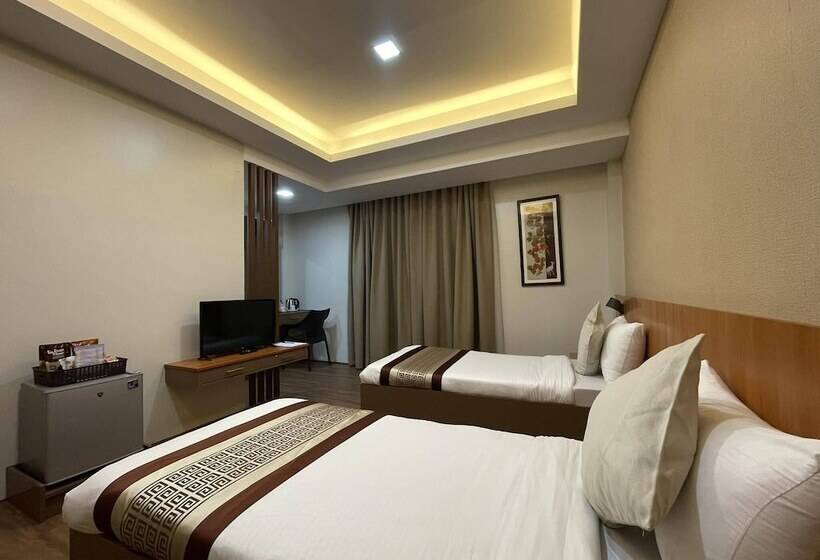 בית מלון כפרי Sarojus Farmview