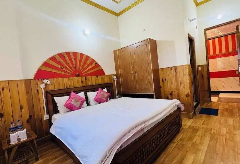 ホテル Shimla Hills International