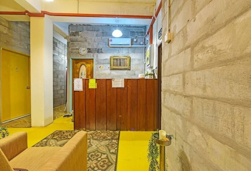 Отель Sky Garden Inn By Oyo