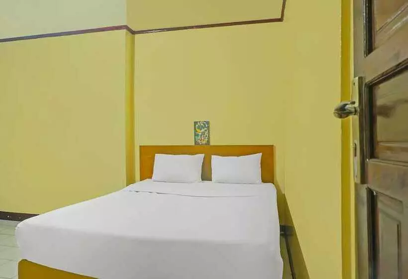 ホテル Spot On 92466 Adam Kost Syariahnearwisata Jembatan Barito