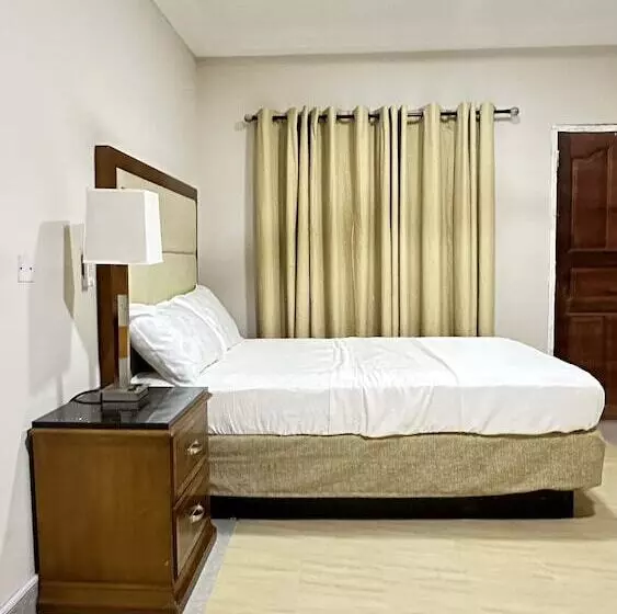 Majatalo Achie Suites