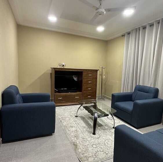 بنسيون Achie Suites