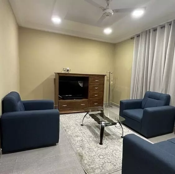 Majatalo Achie Suites