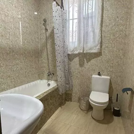 Majatalo Achie Suites