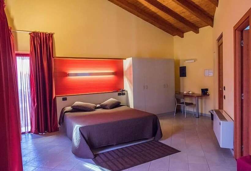 بنسيون Room In Guest Room Alba Village Hotel Room Twin Beds