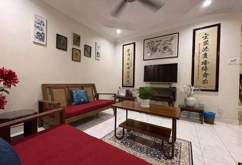 پانسیون Baba & Charlie Homestay