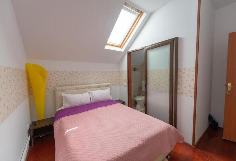 פנסיון Casa Dixi