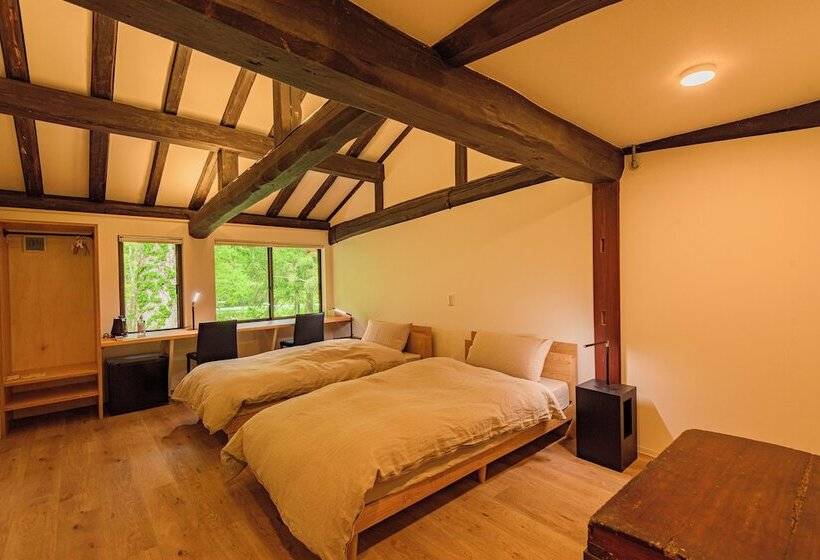 بنسيون Denpaku Komatsu