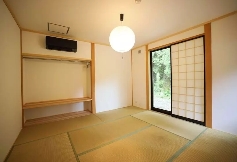 ペンション Denpaku Komatsu