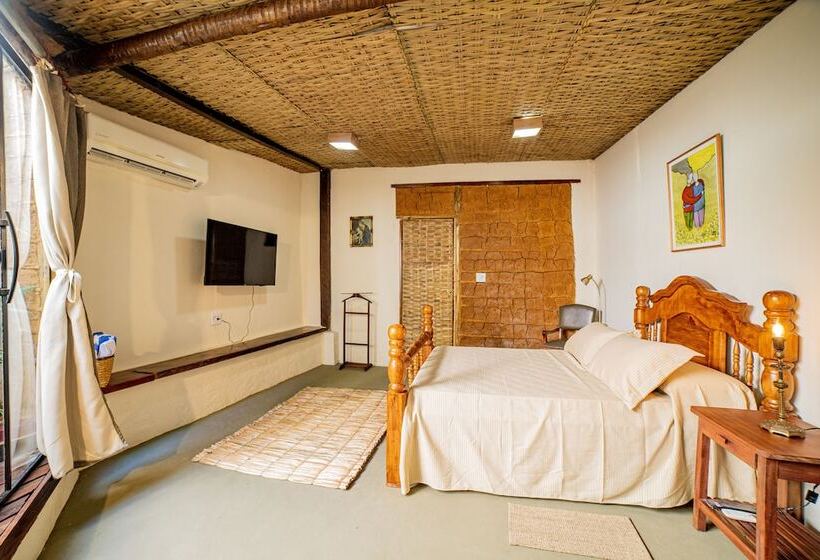 پانسیون Ferraria Guest House