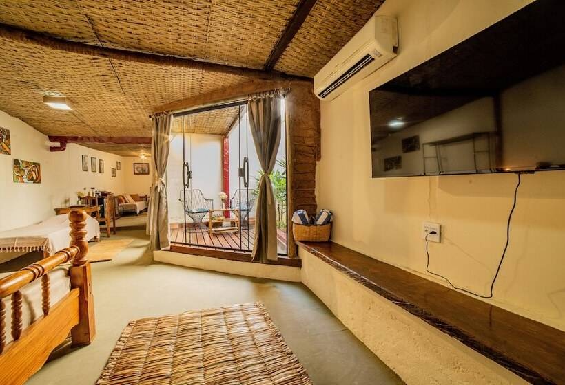 پانسیون Ferraria Guest House