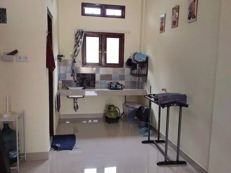 Majatalo Rirera Guest House Bogor