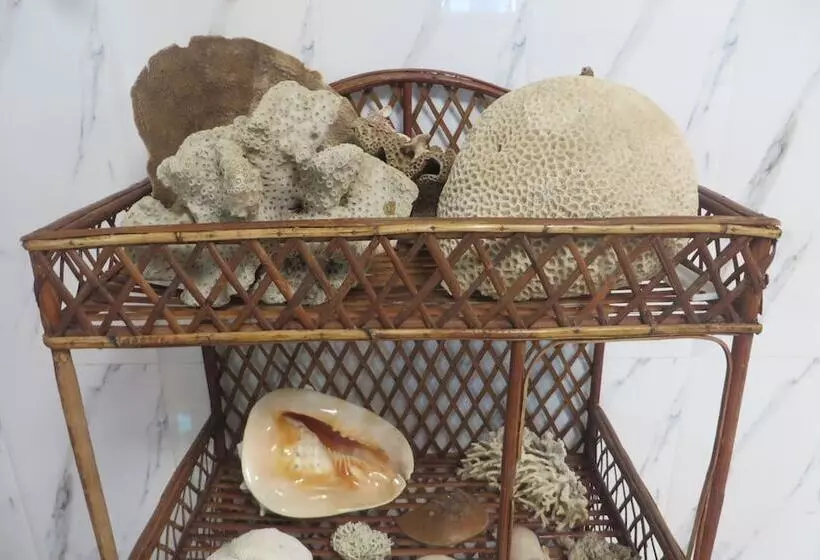 Majatalo Kep Guest House