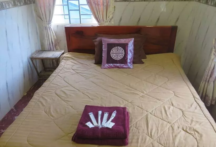 Majatalo Kep Guest House