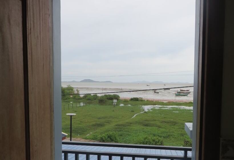 ペンション Kep Guest House