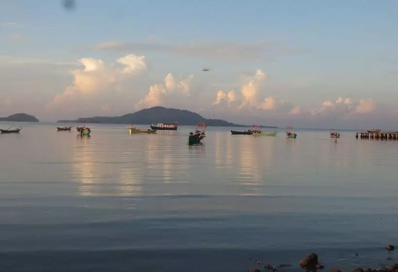 Majatalo Kep Guest House