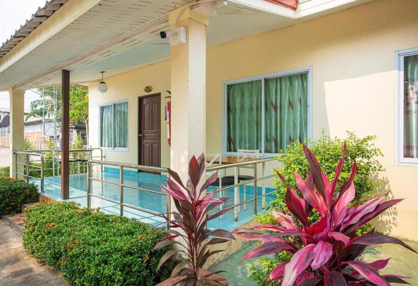 פנסיון Pennaung Resort