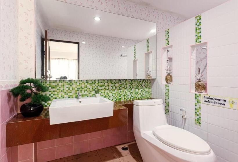 פנסיון Pennaung Resort