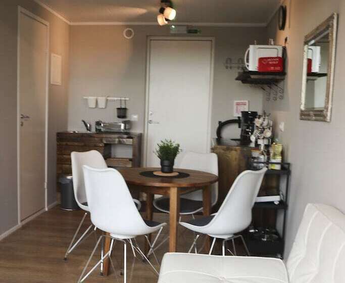 پانسیون áshamrar