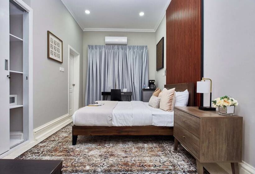 Пансион The Mayflower Inn